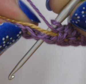Tapestry Crochet how to step 1